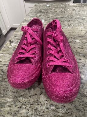 Converse Chuck Taylor All Star Low Fuchsia Pink Glitter Size 6 Men Size 8 Women
